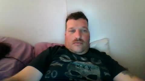 Snapshot of bluedemoneyes1986 chatting on 10-31-25, 07:09 bluedemoneyes1986 online show from 10-31-25, 07:09