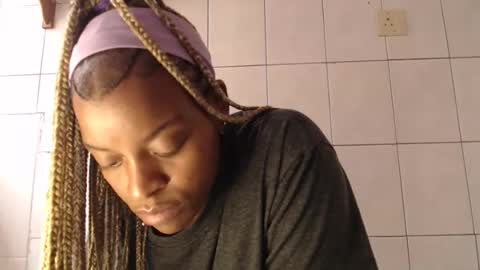 Tee online show from 03-11-25, 11:01