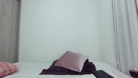 bluediamond_ online show from 09-30-25, 03:55