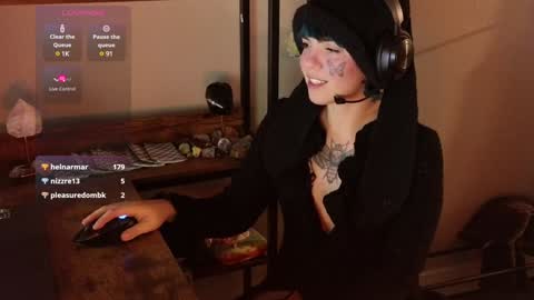 Blue online show from 12-10-24, 04:13