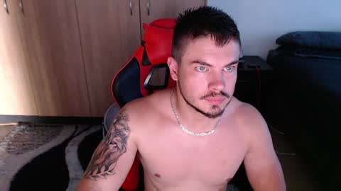 blueeyeboy0 online show from 01-22-25, 03:40