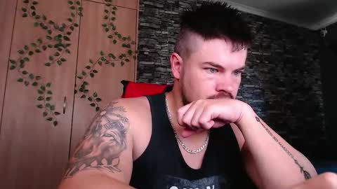 blueeyeboy0 online show from 12-03-25, 08:12