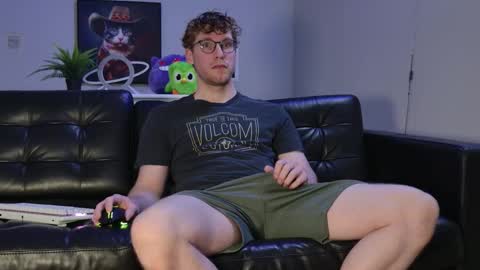 blueeyedtallguy online show from 10-28-25, 01:09