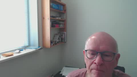 blueeyesn8 online show from 03-10-25, 08:15