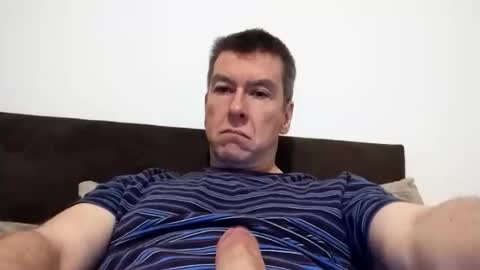 Snapshot of blueeyesteele chatting on 10-28-25, 10:23 blueeyesteele online show from 10-28-25, 10:23