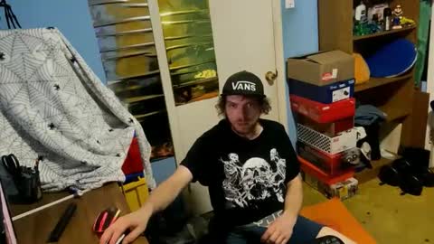 Snapshot of bluesky10111 chatting on 10-16-25, 01:06 bluesky10111 online show from 10-16-25, 01:06