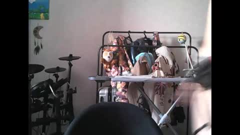 Snapshot of bluexowl chatting on 09-19-25, 02:29 BlueXOwl online show from 09-19-25, 02:29