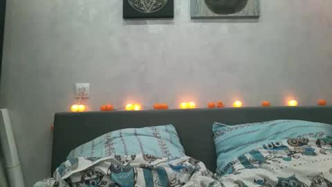 Snapshot of bluexowl chatting on 10-18-25, 03:13 BlueXOwl online show from 10-18-25, 03:13