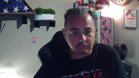 blueyz_chi_town online show from 10-12-25, 02:21