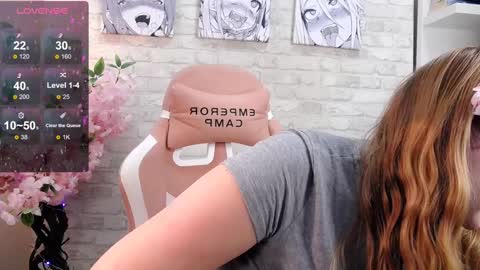 Ellie3 online show from 12-30-24, 01:58