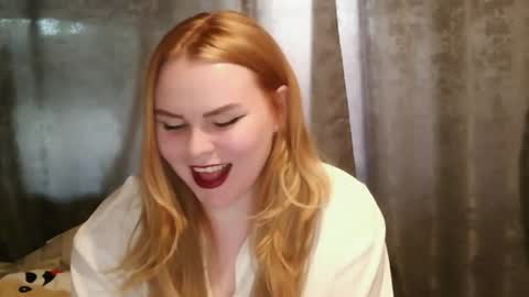 blushing_star online show from 06-26-26, 04:00