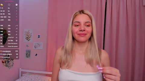 Chloe online show from 09-12-25, 03:23