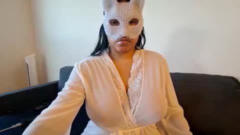 Snapshot of blzsugar chatting on 11-15-25, 10:48 BlzSugar online show from 11-15-25, 10:48