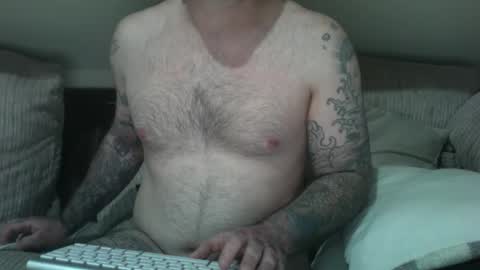 Snapshot of bmar1t1990 chatting on 04-30-26, 07:09 bmar1t1990 online show from 04-30-26, 07:09