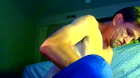 bmurray13kc2 online show from 10-08-25, 06:11