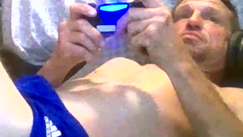 bmurray13kc2 online show from 10-22-25, 03:07