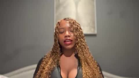 Snapshot of bnwo_goddess chatting on 10-22-25, 09:25 online show from 10-22-25, 09:25