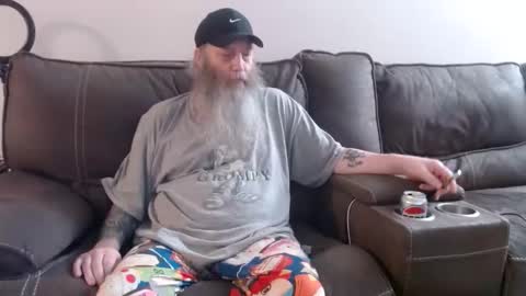 Stupid Redneck and Becky online show from 02-18-26, 06:09