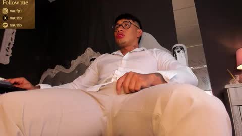 Snapshot of bob_mcock chatting on 11-06-25, 11:33 bob mcock online show from 11-06-25, 11:33