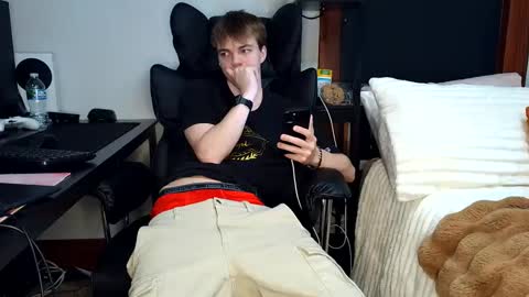 bobby72738 online show from 09-28-25, 03:56