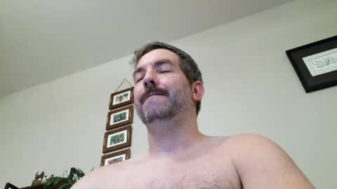 Snapshot of bobchmw chatting on 06-24-26, 02:10 Bobchmw online show from 06-24-26, 02:10