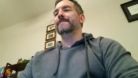 Snapshot of bobchmw chatting on 07-04-26, 01:56 Bobchmw online show from 07-04-26, 01:56