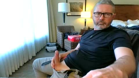 bobjones5003 online show from 02-28-25, 06:09