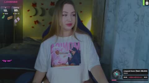 Snapshot of bodylina chatting on 12-18-25, 06:25 Lina online show from 12-18-25, 06:25