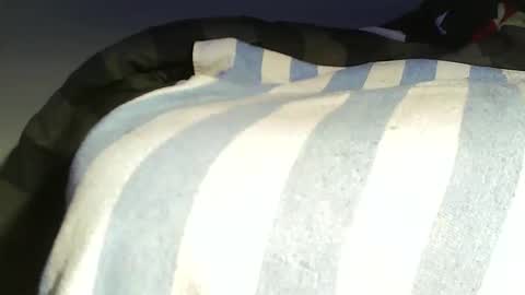Snapshot of bogey58 chatting on 04-08-26, 01:33 bogey58 online show from 04-08-26, 01:33