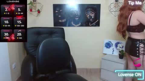 Paris online show from 10-10-25, 10:42