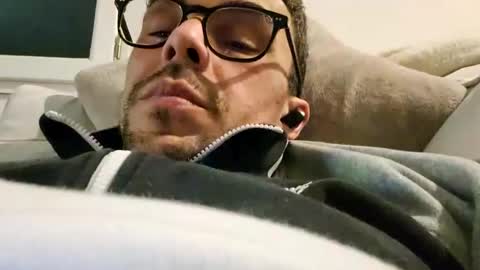 Snapshot of bomale89 chatting on 02-16-25, 08:33 bomale89 online show from 02-16-25, 08:33