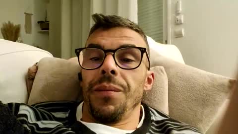 Snapshot of bomale89 chatting on 10-01-25, 07:09 bomale89 online show from 10-01-25, 07:09