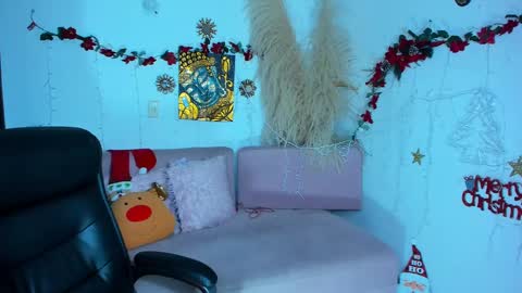  Salma Independent Model online show from 12-17-24, 12:34