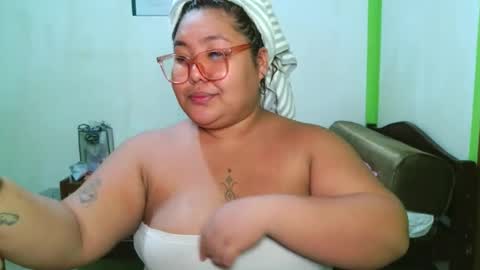 bombastic_darla online show from 05-03-26, 09:48
