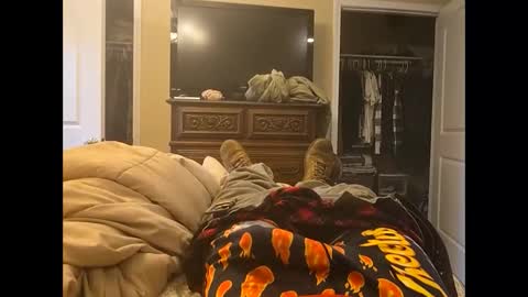 Snapshot of bombinshaman chatting on 12-13-24, 07:53 bombinshaman online show from 12-13-24, 07:53