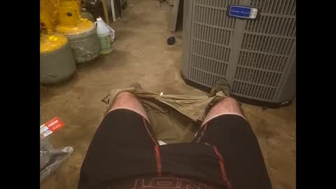 Snapshot of bombinshaman chatting on 09-17-25, 09:05 bombinshaman online show from 09-17-25, 09:05