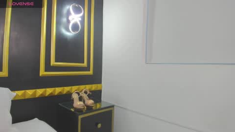 Snapshot of bombom_fox chatting on 06-03-26, 02:33 B O M B O M online show from 06-03-26, 02:33