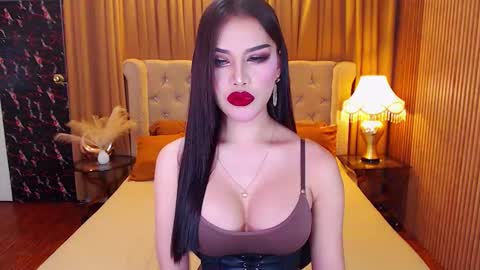 bombshellanita online show from 10-10-25, 07:57