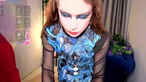 Karen online show from 12-19-25, 04:03