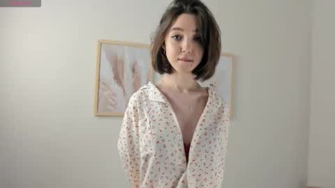 Snapshot of bondistar chatting on 10-06-25, 01:19 bondistar online show from 10-06-25, 01:19