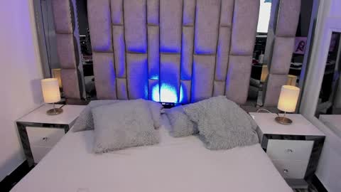 bonet_iris online show from 04-06-26, 07:04