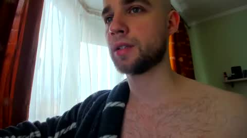 Snapshot of bonirok chatting on 02-25-25, 01:39 Martin online show from 02-25-25, 01:39