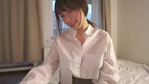 Snapshot of bonjourlabelle chatting on 04-17-26, 05:05 Mary 3 live time content 18 online show from 04-17-26, 05:05