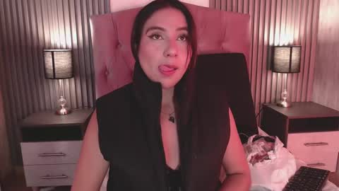 bonnali_lune online show from 10-07-25, 10:29