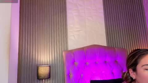 bonnali_lune online show from 05-08-26, 04:51