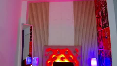 bonnali_lune online show from 05-25-26, 08:26