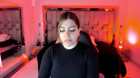 Bonnie  online show from 12-23-24, 11:14