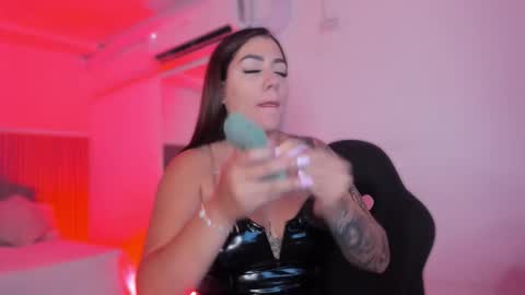 Bonnie  online show from 02-15-26, 11:30