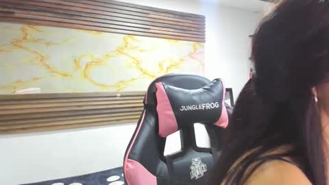 becky online show from 10-28-25, 07:05