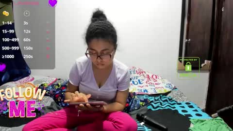 bonnie lam  hello welcome to my room I hope you have fun and you can reach your maximum pleasure here with me online show from 03-21-26, 02:49